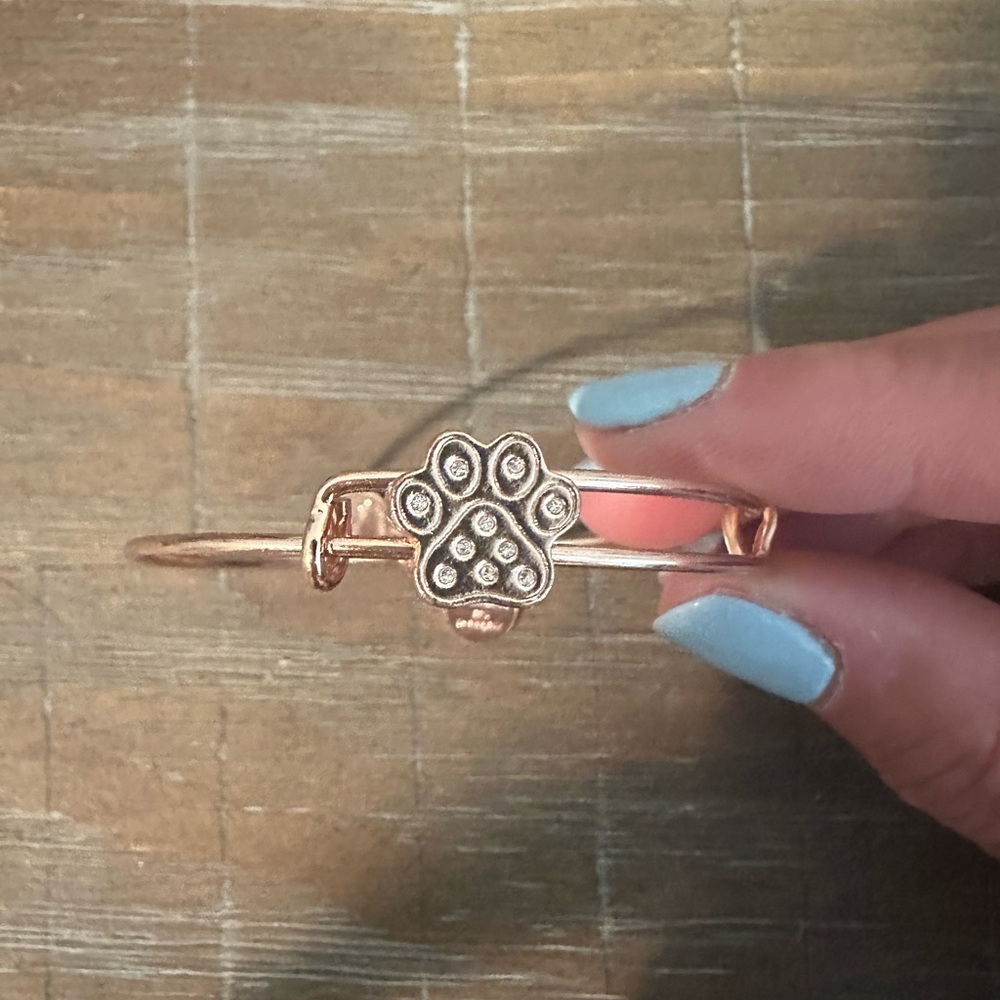 Rose Gold Paw Print Bracelet Alex & Ani